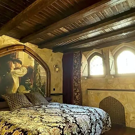 Toison D'or Bed & Breakfast 3*